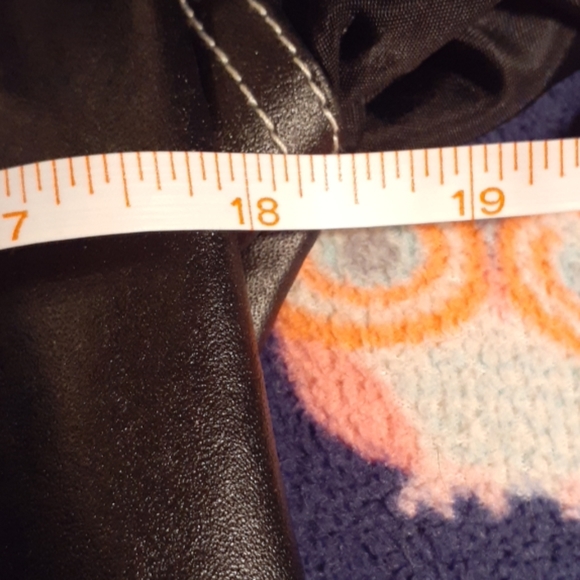 NWT XS/SM genuine leather ,reflective design❤️ - Picture 8 of 8